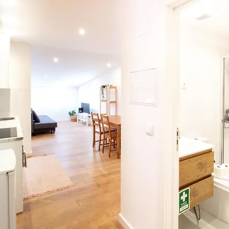 Serafina 3st Floor 2br With Swimingpool Διαμέρισμα