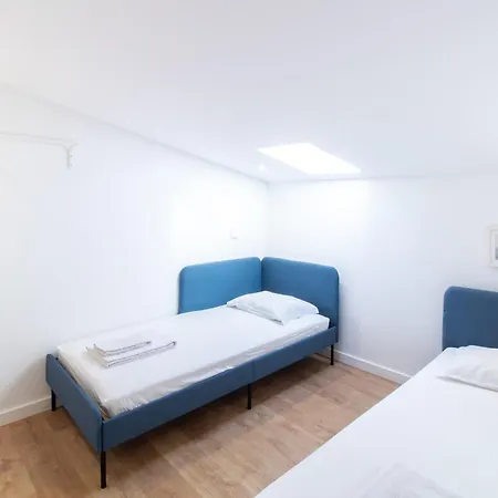 Apartment Serafina 3st Floor 2br With Swimingpool